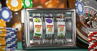 Filipino player using ph 30 bet on a mobile phone